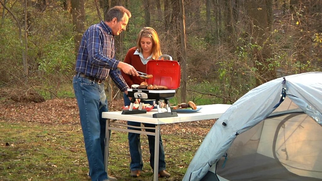 Cuisinart CGG-180T Petit Gourmet Portable Tabletop Propane Gas Grill, Red 17.6 x 18.6 x 11.8-Inch